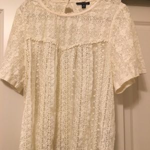 XL American Eagle cream lace shirt